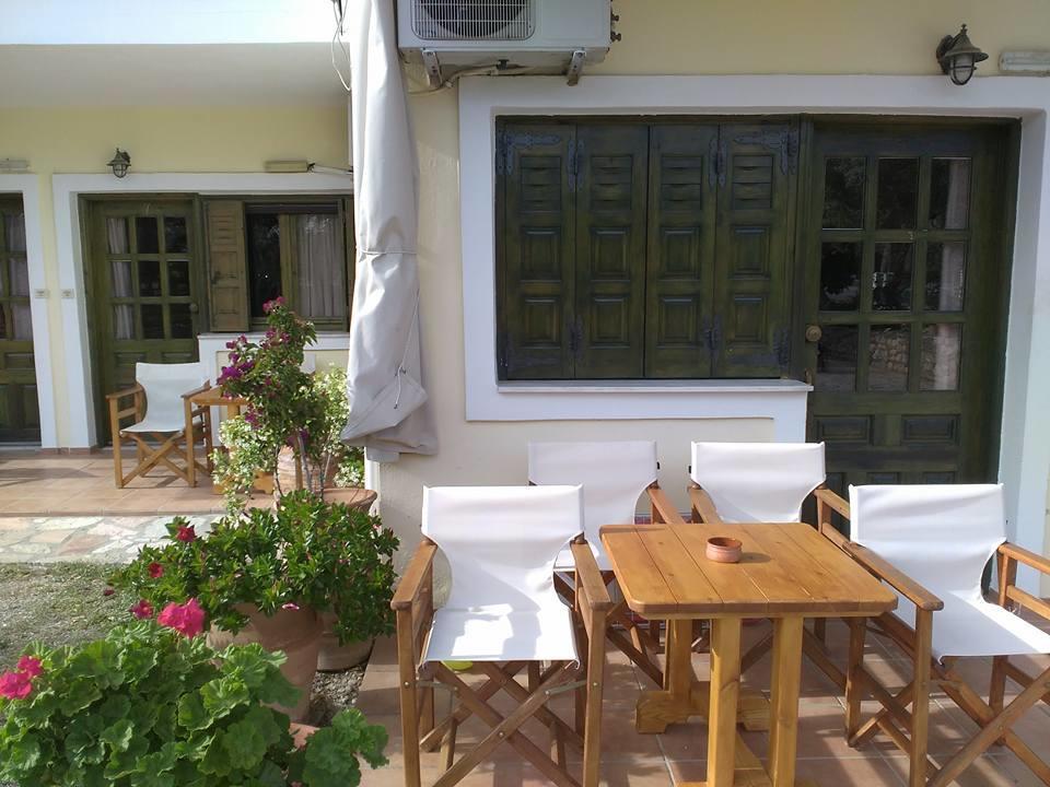 Rent Rooms Alexiou Limni  Экстерьер фото