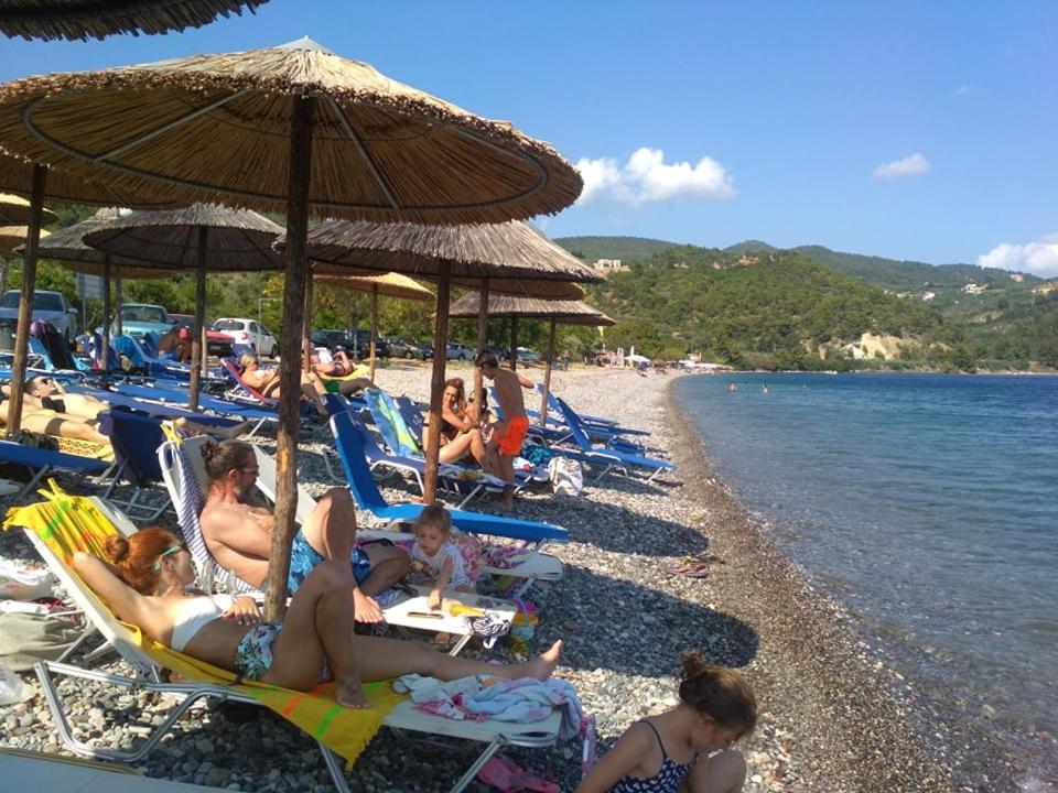 Rent Rooms Alexiou Limni  Экстерьер фото